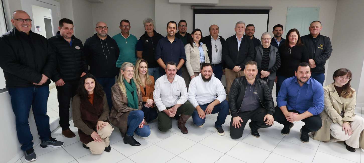 Semana Farroupilha 2025: Lançamento em Tapejara Foca em União e Tradição Gaúcha