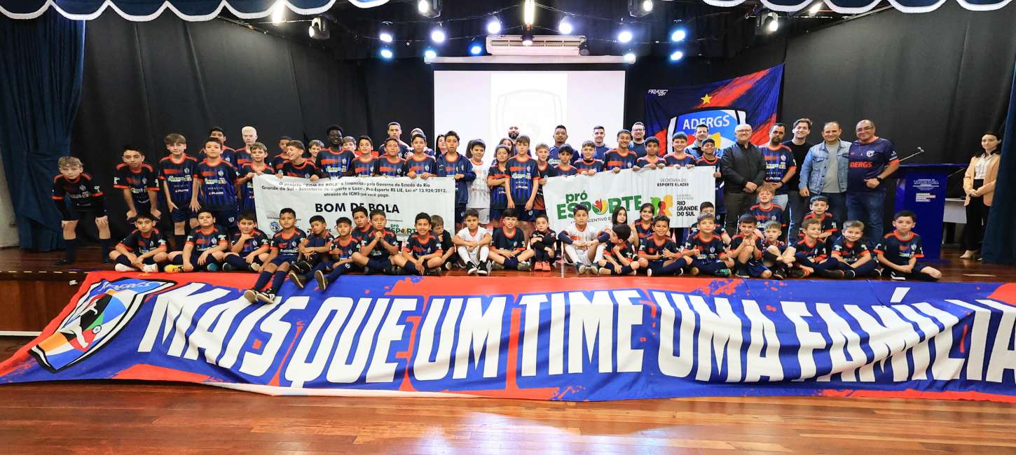 ADERGS Celebra o Esporte e Transforma Vidas com Entrega de Uniformes