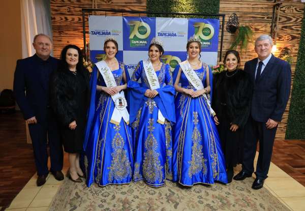 Tapejara celebra 70 anos com baile social e apresentação da nova corte de soberanas