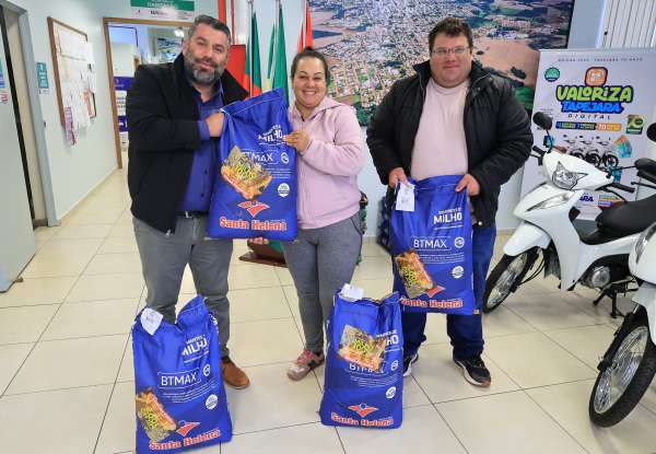 Programa Milho 100% beneficia agricultores de Tapejara