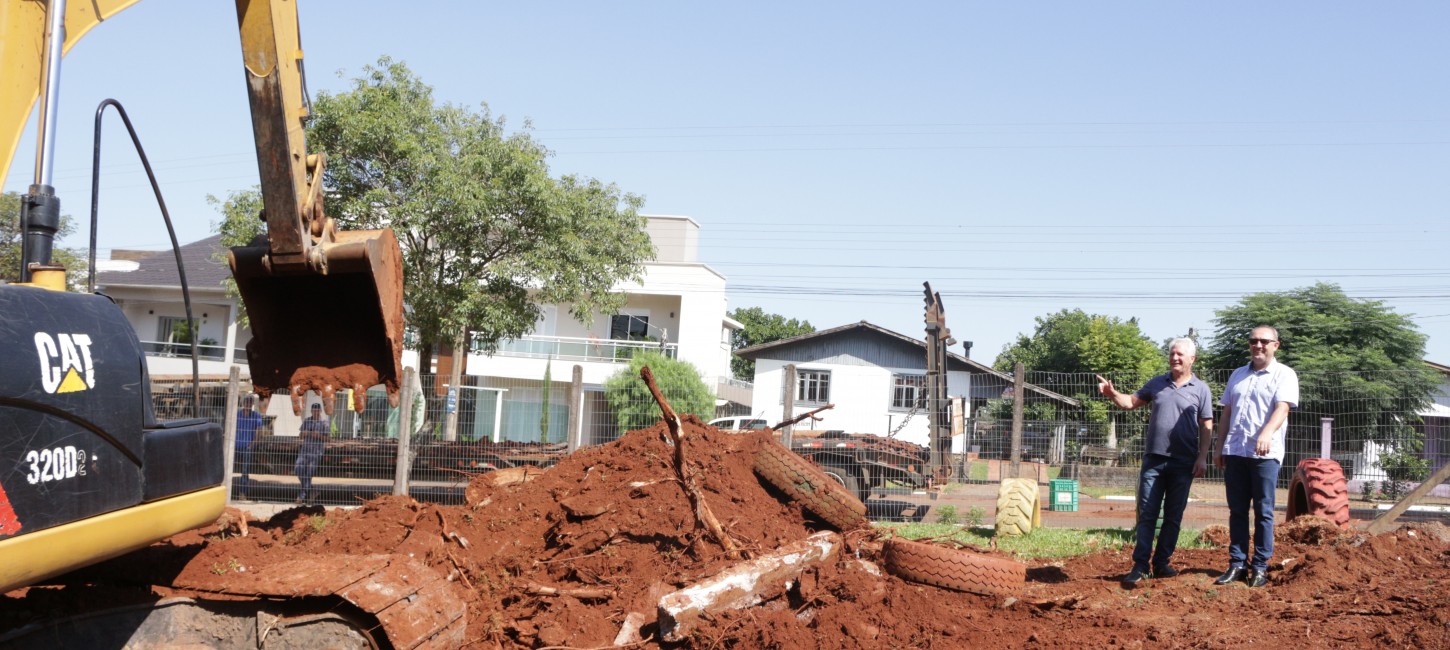 Inicia obra de ampliação na Escola Leonel de Moura Brizola