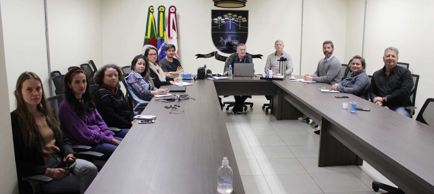 Governo de Tapejara promove reunião sobre áreas de macrodrenagem e Áreas de Preservação Permanente (APPs)