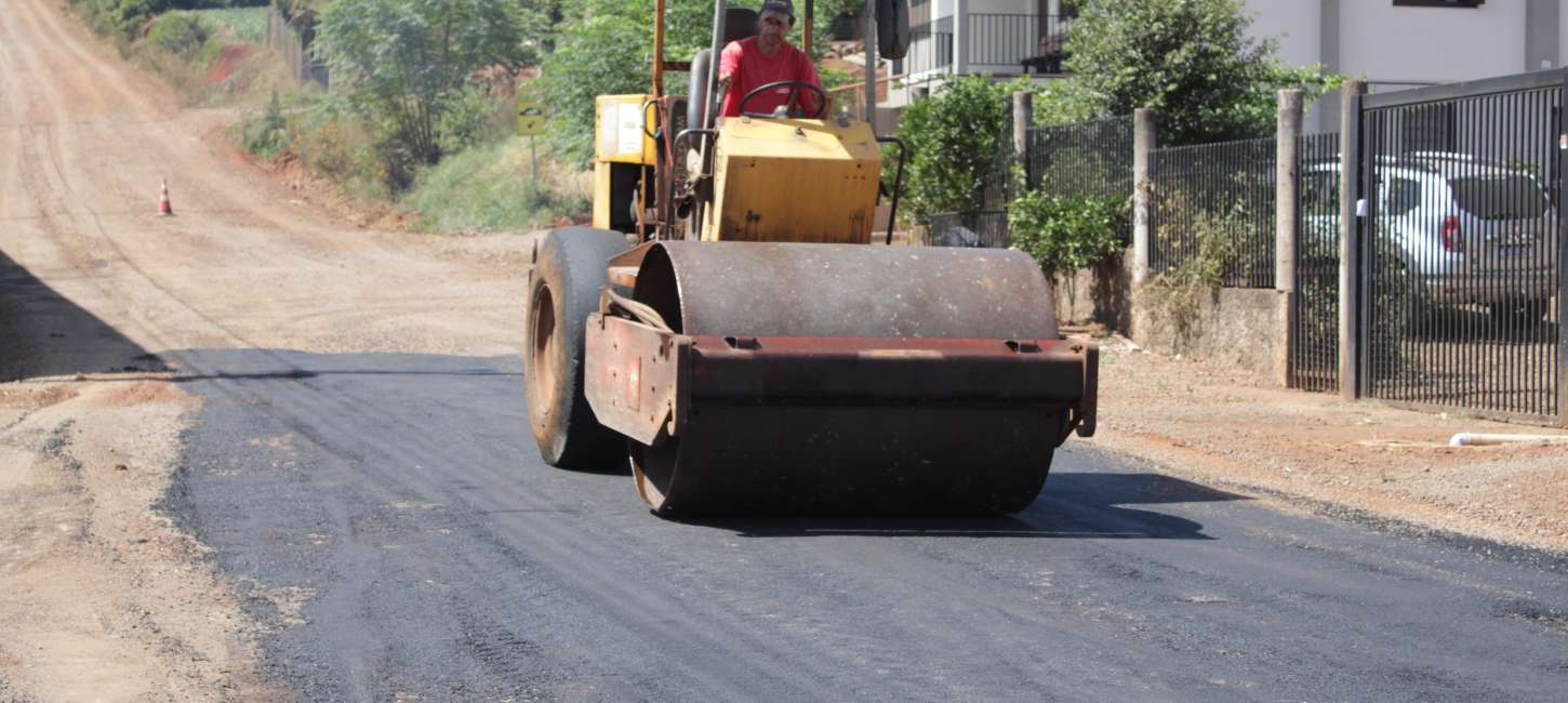 Prefeitura promove melhorias na Rua Danilo Stenzel