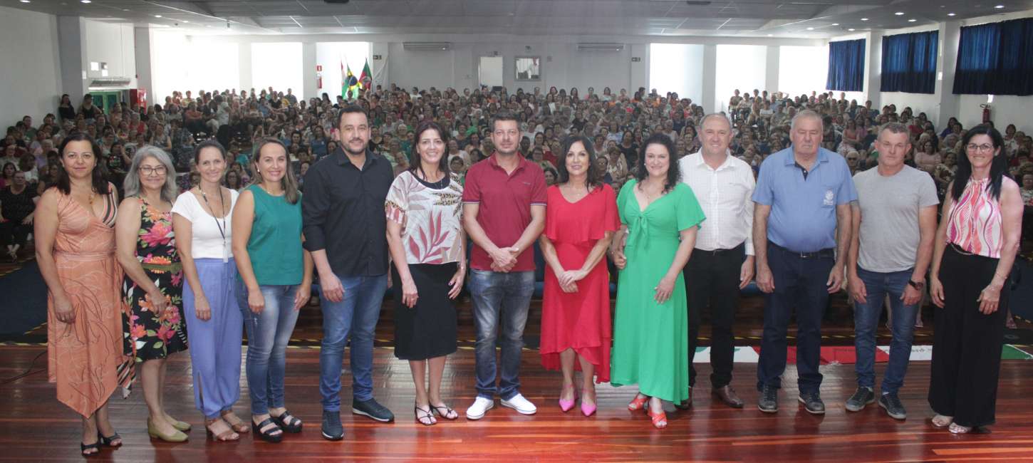 Mais de 700 mulheres participam de evento alusivo ao Dia Internacional da Mulher em Tapejara