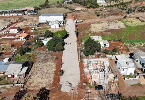 Gestão Big-Gipe amplia infraestrutura urbana com obras do Programa Municipal de Pavimentação Solidária no Loteamento Bela Colina