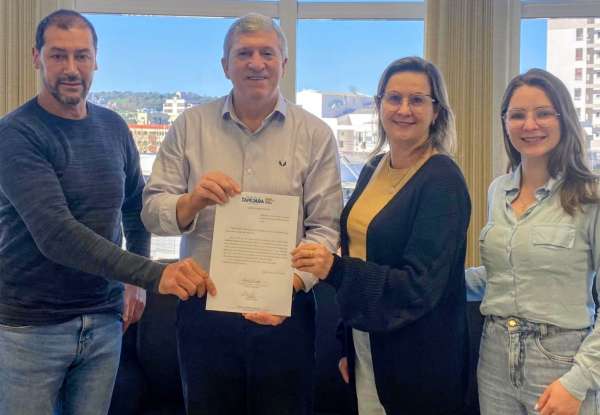Prefeitura assina ordem de serviço para construção de nova creche em Tapejara